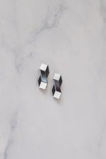 Cube Earrings – Playful minimalism for everyday essentials