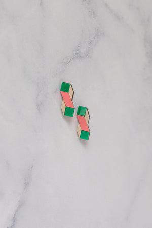 Cube Earrings – Playful minimalism for everyday essentials