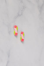 Cube Earrings – Playful minimalism for everyday essentials