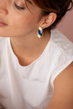 Cube Earrings – Playful minimalism for everyday essentials